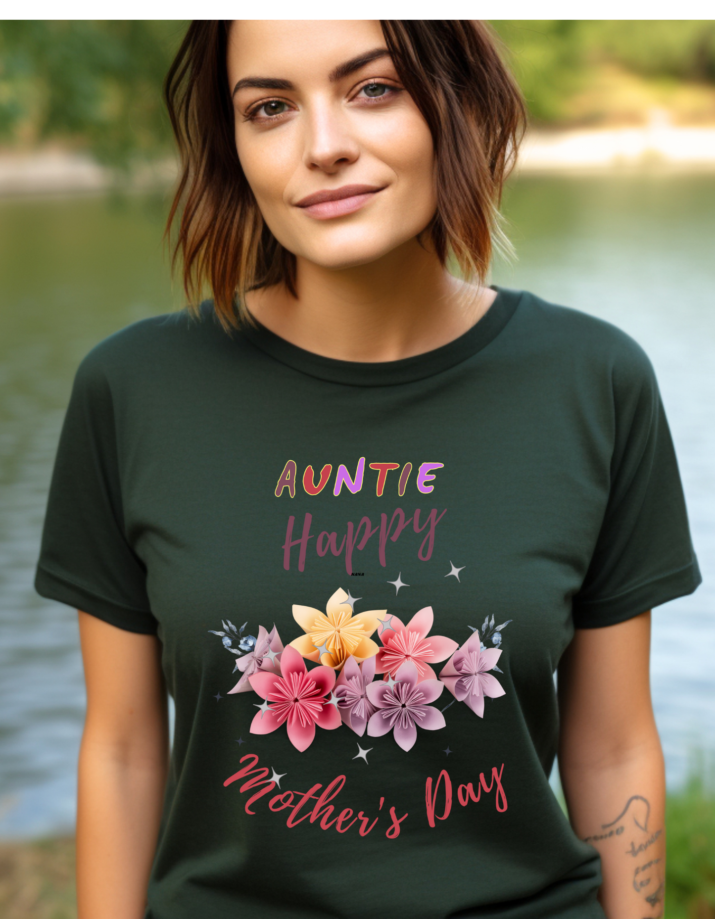 Auntie Happy Mother's Day T-Shirt: A beautiful floral bouquet of flowers. Perfect gift to celebrate the bond you share with your aunt.