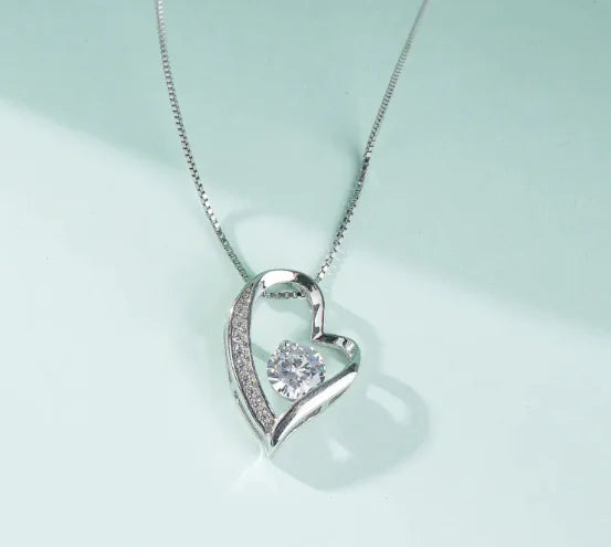 Elegant Zircon Heart Necklace Gift for Mom