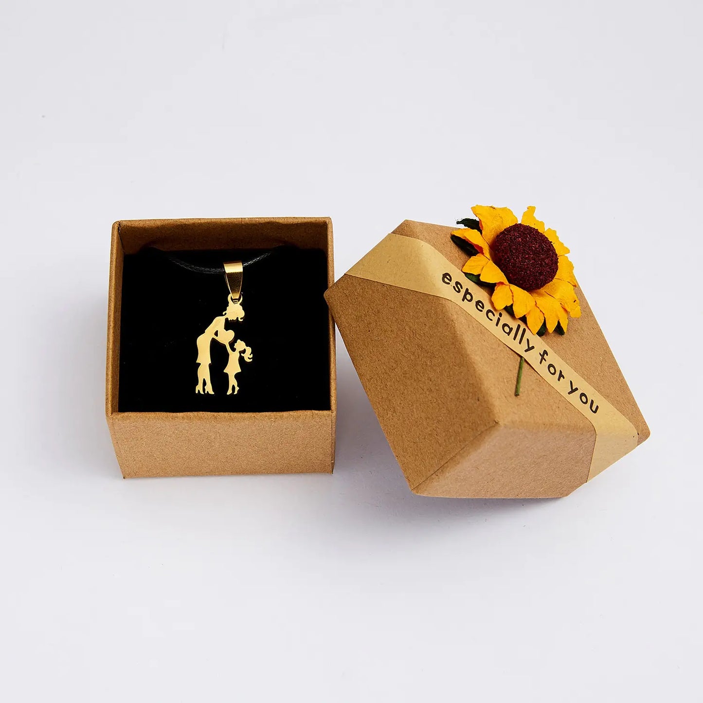 Beloved Mama Pendant Necklace