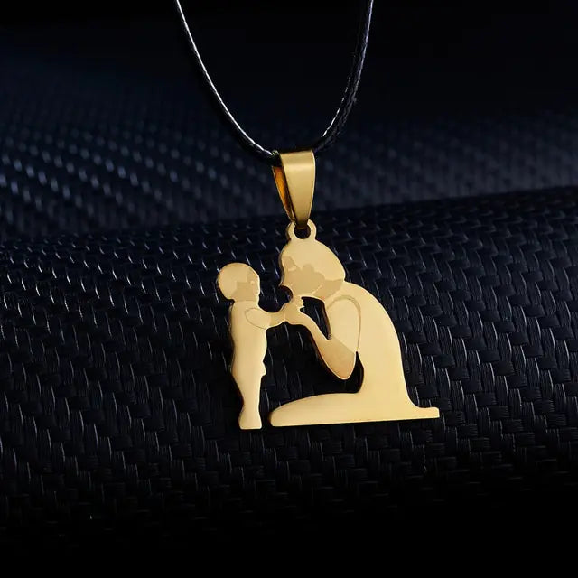 Beloved Mama Pendant Necklace