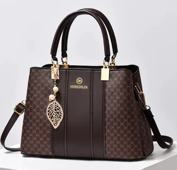 Chic Two-Tone Leather Crossbody Handbag