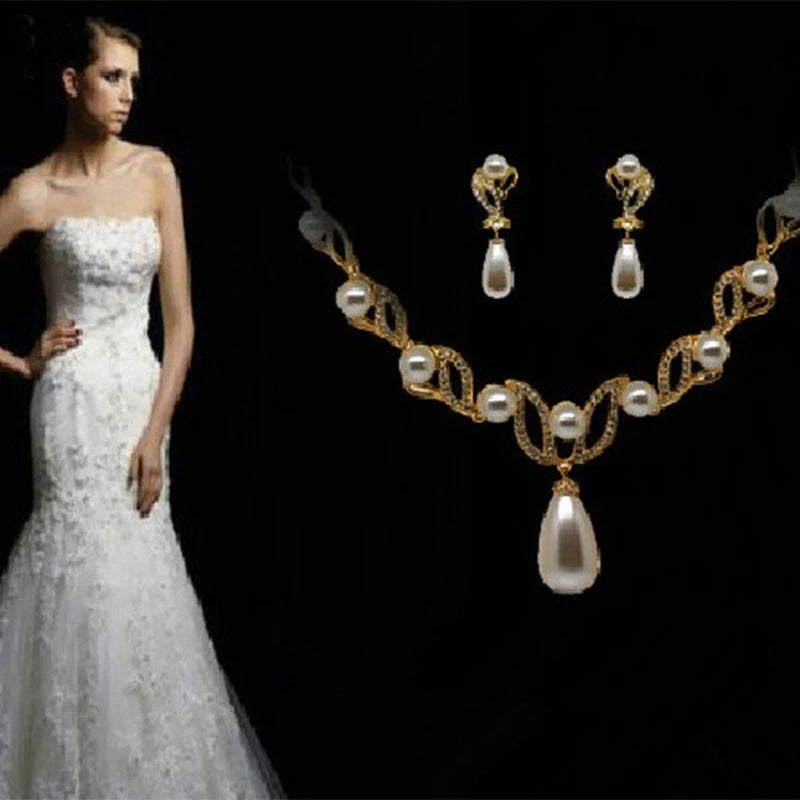 PrimeSet - Crystal Diamond Pearl Necklace