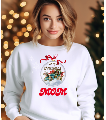 🎁 Merry & Mommin’ – Cozy Christmas Sweatshirt for Moms